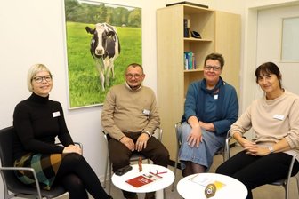 Was bei Krebserkrankungen Halt gibt - Sylva Wengler, Dr. Steffen Glathe, Uta Weitzel und Kathlen Katzer (von links) betreuen in der neuen psychoonkologischen Ambulanz in Glauchau Krebspatienten mit vielfältigen Therapieangeboten.