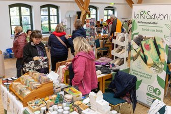 Was beim ersten „Kreaktivmarkt“ in Oberlauterbach fasziniert - Reger Besuch beim ersten „Kreaktivmarkt“ in Oberlauterbach.