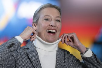 Was bezweckt die AfD mit ihrer neuen Jugendorganisation? - Bekommt eine neue Jugendorganisation an die Seite: die AfD-Co-Vorsitzende und von der Partei gekürte Kanzlerkandidatin Alice Weidel.