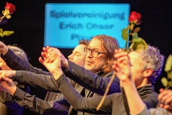 Was dem einstigen GZSZ-Regisseur an Plauen gefällt - Michael Wolf genoss die gelungene Theaterpremiere und gedachte eines großen Vorbilds.