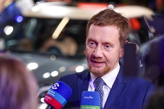 Was die CDU in Sachsen zu Gendern, Kohle und Ehe beschließen will - Steht seit 2017 an der Spitze der sächsischen CDU, wurde vor zwei Jahren - nach der Bundestagswahl und während der Corona-Maßnahmen - mit vergleichsweise bescheidenen 76,35 Prozent als Landesvorsitzender bestätigt: Michael Kretschmer.