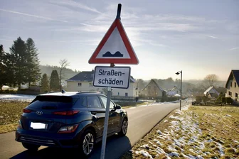 Was die Kanalsanierung in einer Vogtlandgemeinde so aufwendig macht - Der untere Abschnitt der Werdaer Straße in Kottengrün soll saniert werden.