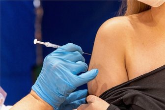 Was Erzgebirger von der Impfpflicht halten - Regelmäßig werden in den Städten des Erzgebirgskreises derzeit mobile Impfangebote unterbreitet. Parallel dazu wird eine heftige Debatte darüber geführt, ob eine allgemeine Impfpflicht eingeführt werden soll. 
