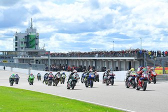 Was es mit den Premierenrennen der Euro Moto auf dem Sachsenring auf sich hat - Die Internationale Deutsche Motorradmeisterschaft (IDM) war immer gern auf dem Sachsenring zu Gast.
