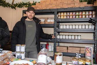 Was essen Veganer zu Weihnachten? - Der gebürtige Zwickauer Nils Steiger isst seit 2019 kein Fleisch mehr. Zu Weihnachten soll es dennoch Gerichte geben, die an die Familientradition erinnern.