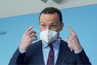 Was im Untersuchungsbericht zur Maskenaffäre steht - Ex-Gesundheitsminister Jens Spahn (CDU) steht wegen der Beschaffung von Masken in der Coronakrise unter Druck.