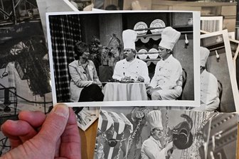 Was inspiriert Köche damals und heute? DDR-Fernsehkoch Kurt Drummers Nachlass in Chemnitz gezeigt - Bevor der Nachlass des DDR-Fernsehkochs Kurt Drummer nach Dresden wandert, stellte ihn der Verein Chemnitzer Köche am Montag für einige Stunden im „Chemnitzer Hof“ aus.