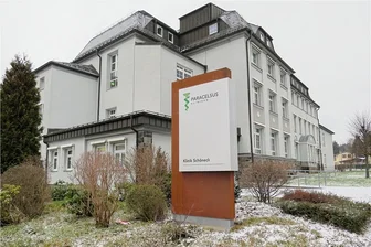 Was Krankenhaus-Betreiber Paracelsus für Adorf/Schöneck plant - Der Paracelsus-Klinik-Standort in Schöneck.