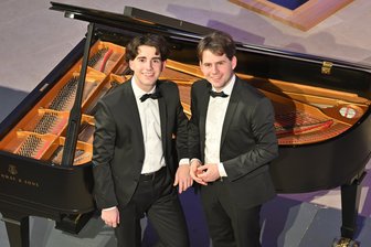 Was machen wir am Wochenende? Ausgehtipps für Westsachsen - Heimspiel für die Brüder Markus und Pascal Kaufmann: Die begnadeten Pianisten spielen am Freitag und Samstag in der Lutherkirche Lichtenstein.