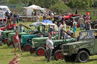 Was machen wir am Wochenende? Ausgehtipps für Westsachsen - Seine 22. Auflage erlebt am Samstag das Traktoren- und Militärfahrzeugtreffen in Giegengrün.
