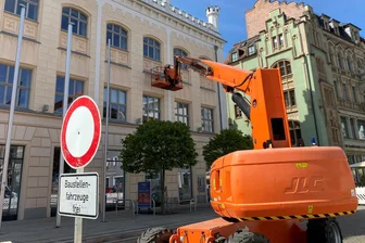 Was macht die Hebebühne am Zwickauer Rathaus? - 