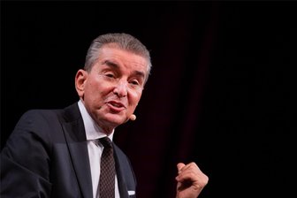Was Michel Friedman nach Chemnitz führt - Michel Friedman ist am Donnerstag in Chemnitz zu Gast.