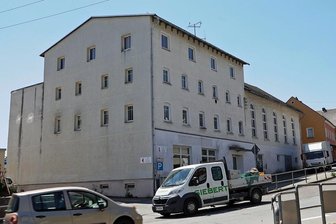 Was wird aus dem Landwarenhaus? - Es ist eines der markantesten Gebäude in Wüstenbrand. Das Landwarenhaus hat seine besten Zeiten aber offenbar hinter sich.