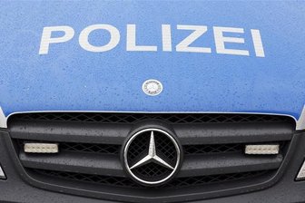 Waschanlage zerdrückt Dach eines Kleintransporters -