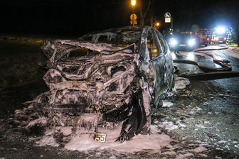 Waschleithe: Mercedes ausgebrannt -