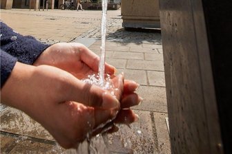 Wasser aus Spendern für alle sorgt für Kritik - 