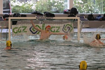 Wasserball: Warum der SV Zwickau 04 in der Vorbereitung besonders auf die Strafwürfe Wert legt - Mit dem neuen Modus in der 2. Liga Ost könnte Niklas Giebner als Torhüter der Zwickauer Wasserballer künftig mehr im Fokus stehen.