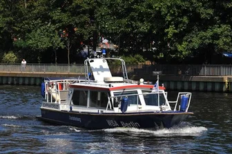 Wasserschutzpolizei führt länderübergreifende Schiffsverkehrskontrolle durch - 
