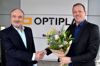Wechsel bei Optiplan: Ein Macher sagt Servus - Felix Bönsch - neuer Geschäftsführer der Firma Optiplan (rechts) und Bernhard Koller - langjähriger Firmenchef (links).