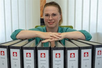 Wechsel in der Wohnbau Rodewisch: Jetzt sitzt eine Bankerin auf dem Chefsessel - Julia Eichmann, bisher Sparkassenleiterin der Filiale Rodewisch, ist seit 1. Dezember Wohnbauchefin.
