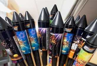 Feuerwerk aus Freiberg hat sich immer gut verkauft. Doch zum Jahreswechsel 2020/21 fiel das Geschäft ins Wasser. Schuld waren die Coronaregeln.