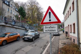 Weg frei für Investitionen: Lunzenau beschließt Haushalt für 2026 - Ab Frühjahr 2026 wird die Rochlitzer Straße in Lunzenau ausgebaut.