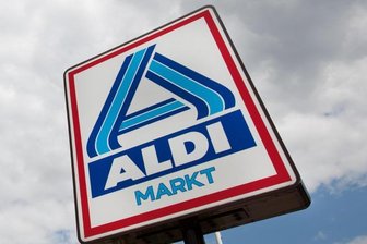 Wegen ätzender Flüssigkeit: Aldi Nord ruft Pampers-Windeln zurück -