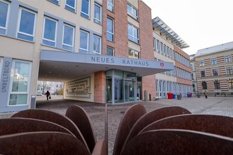 Wegen Augenarzt-Misere in Meerane: KVS-Vertreterin ins Rathaus eingeladen - Im Neuen Rathaus findet am 19. November die nächste Sitzung des Stadtrates statt.