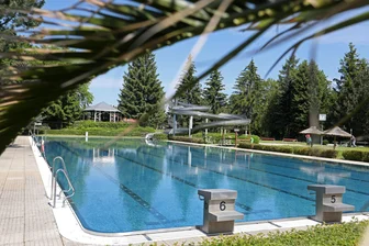 Wegen des Wetters: Glauchaus Freibad öffnet eine Woche später - Das Freibad in Glauchau öffnet am Samstag wieder.