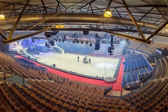 Wegen Hallennot: Der Handball soll zurück in die Zwickauer Stadthalle - Blick in die leere Zwickauer Stadthalle: Der Umbau von einer Konzert- zu einer Sporthalle ist aufwendig. 