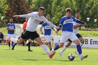 Wegen Hochwasser der Elbe: VfB Empor Glauchau und Dresdner SC tauschen Heimrecht - Dominic Knoll (rechts) und seine Glauchauer Teamkameraden haben eine Woche nach dem 9:0 im Derby gegen Lok Zwickau erneut Heimrecht.