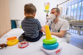 Wegen Schließung der Werdauer Kinderklinik: Im HBK in Zwickau wird es enger - Die Behandlung von Kindern ist aufwendiger als die von Erwachsenen.