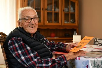 „Wehe, ein Ton ist schief“: Horst Matauschek leitet noch mit 95 Jahren den Männerchor Niedersteinbach - 95 Jahre alt und kein bisschen leise: Horst Matauschek leitet seit 70 Jahren den Männerchor Niedersteinbach.