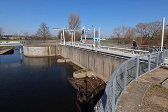 Wehranlage bekommt neue Technik - Die Steuerungstechnik für das Stadtmuldenwehr in Glauchau muss erneuert werden.