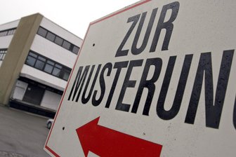 Wehrdienst: So soll der Fragebogen der Bundeswehr aussehen - Foto: Karl-Josef Hildenbrand/dpa +++ dpa-Bildfunk +++ Foto: Karl-Josef Hildenbrand/dpa