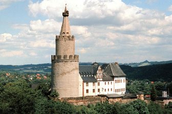 Weida: 27. Ausstellung Sathür in der Osterburg startet - In der Osterburg Weida startet am 9. Mai die Ausstellung Sathür.