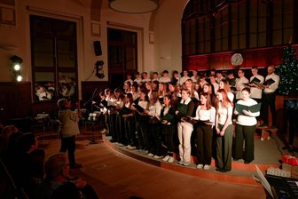 Weihnachten in Mittweida: Konzerte am Gymnasium mit großer Resonanz - Das Weihnachtskonzert am Gymnasium Mittweida war ein voller Erfolg.