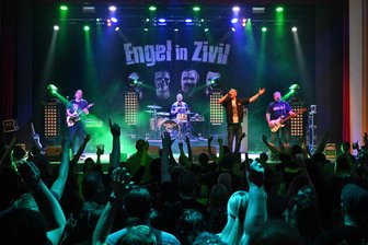 Weihnachten wird rockig: „Engel in Zivil“ spielen am Freitagabend im Klubhaus Sachsenring - Die Böhse-Onkelz-Coverband „Engel in Zivil“ spielt am Freitagabend in Zwickau.