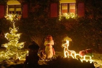 Weihnachtlich geschmückte Häuser: Viel zu entdecken im oberen Vogtland - 