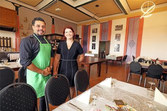 Weihnachtsessen im Lokal: So lässt man sich in Freiberg im Advent und zum Fest verwöhnen - Mit verschieden Specials laden Odette und Abdelilah Lamkhizni nicht nur im Advent in ihren Gasthof Halsbach ein.