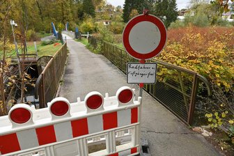 Weihnachtsgeschenk für Lunzenau: Brücke über den Mühlgraben wird gebaut - Die marode Brücke über den Mühlgraben in Lunzenau kann nun erneuert werden.