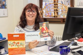 Weihnachtsgeschenke auf den letzten Drücker: Wo Erzgebirger fündig werden - Bei Heidi Beer im „Freie Presse“-Shop am Markt in Annaberg-Buchholz kann noch bis zum 23. Dezember, 17 Uhr, eingekauft werden.