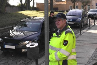 Weihnachtsmarkt Geringswalde: Lutherplatz gesperrt - Die Flächen für kurzzeitiges Parken vor der Diesterweg-Grundschule werden bald gesperrt.