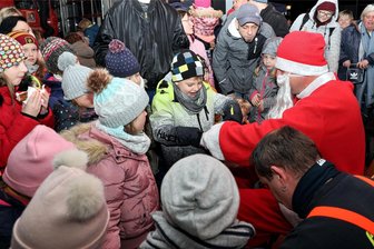 Weihnachtsmarkt in Penig: Viele Gründe, warum sich ein Besuch am ersten Adventswochenende lohnt - Natürlich stattet der Weihnachtsmann auch den Kindern in Penig einen Besuch ab und nimmt Wunschzettel entgegen. Der Weihnachtsmarkt in Penig ist vom 1. bis 3. Dezember geöffnet.