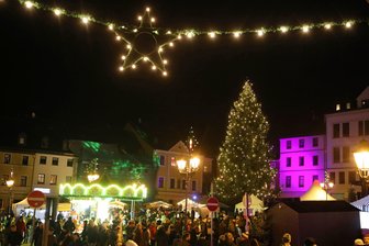 Weihnachtsmarkt lockt rund 10.000 Besucher -