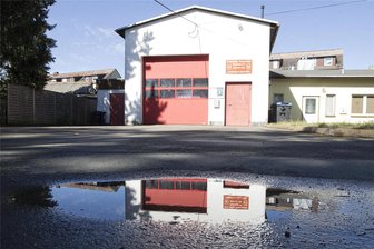 Weil die Kosten so hoch sind: Pläne für neues Gerätehaus in Theuma müssen abgespeckt werden - Das Gebäude der Feuerwehr in Theuma wird nun doch nicht ausgebaut. Aus Kostengründen entsteht nur ein Neubau.