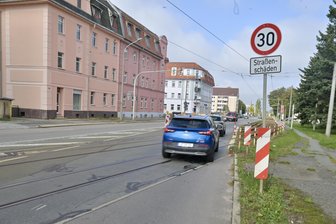 Weil dort weniger Autos fahren: Zwickau will auf Leipziger Straße wieder Tempo 50 erlauben - Zwischen Aral-Tankstelle und Schubertstraße gilt auf der Leipziger Straße seit 2017 Tempo 30.
