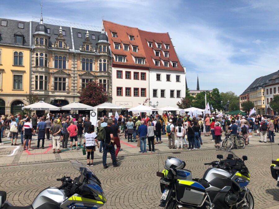 Kundgebung auf dem Hauptmarkt in Zwickau. Foto: Frank Dörfelt