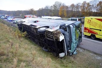 Weimar/Annaberg-Buchholz: Gericht verhandelt ab Februar tödliches Busunglück auf A4 - 