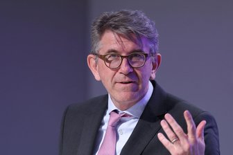 Weimer besorgt über Attacken gegen Werte der Aufklärung - Kulturstaatsminister Wolfram Weimer ist wegen Attacken gegen die Werte der Aufklärung besorgt. (Archivbild)